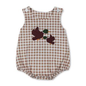 Sleeveless plaid duck embroidery baby boy romper
